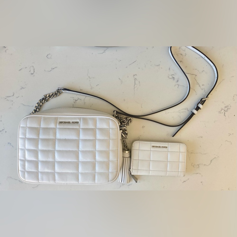 Michael Kors Optic White Camera Bag Crossbody WITH Matching Wallet set (jet set)